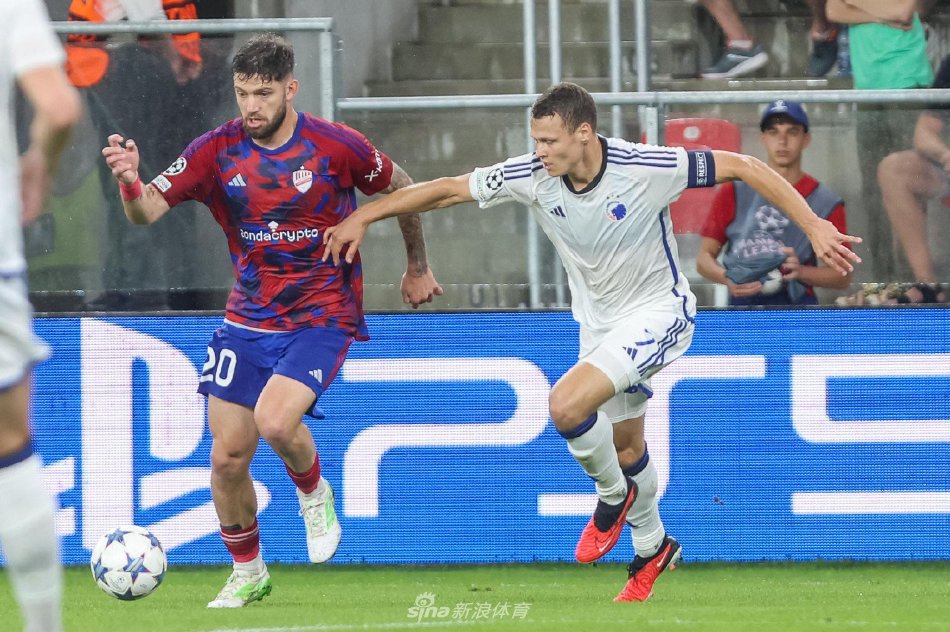 自己走在正 自己走在正